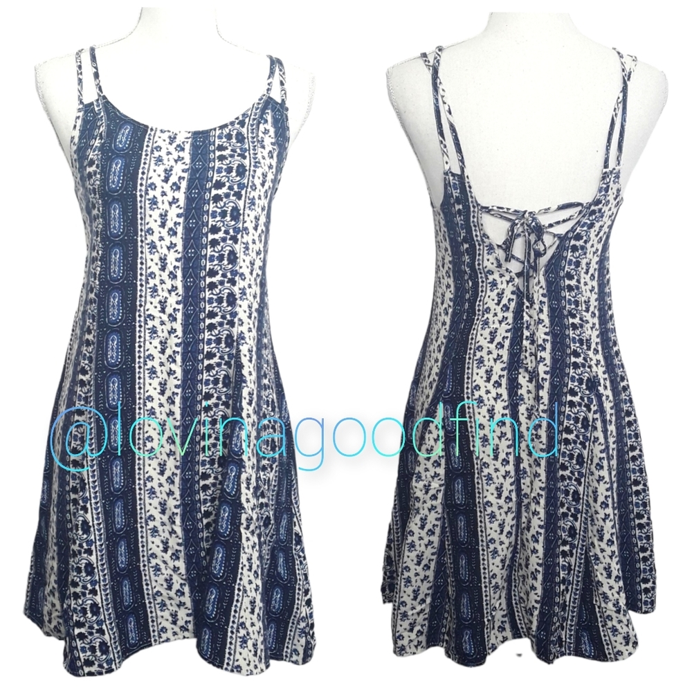 Hollister Strappy Boho Lace Up Skater Sundress EUC sz S